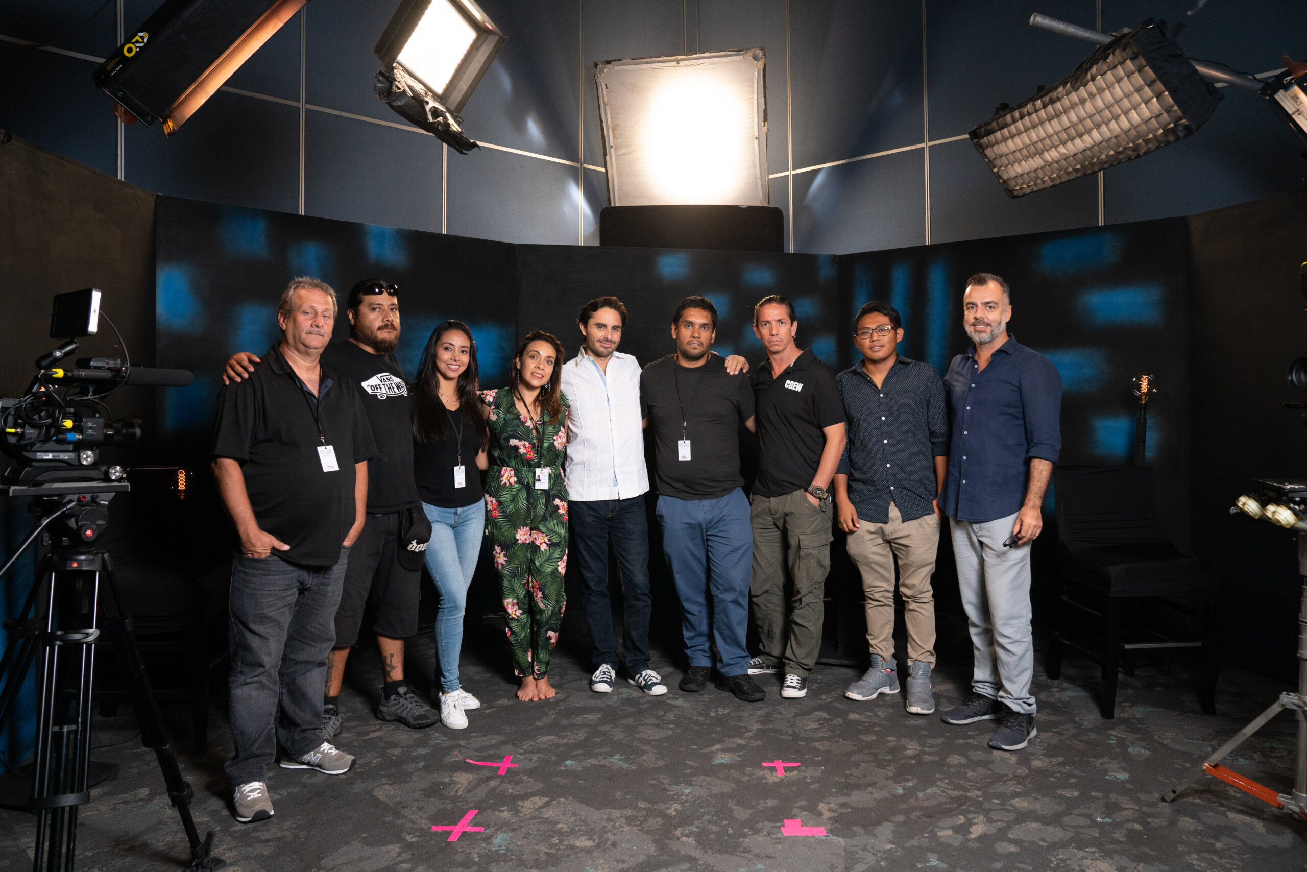 CREW PREMIOS PLATINO ALTA-1